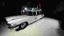 Ghostbusters Ecto-1 - 